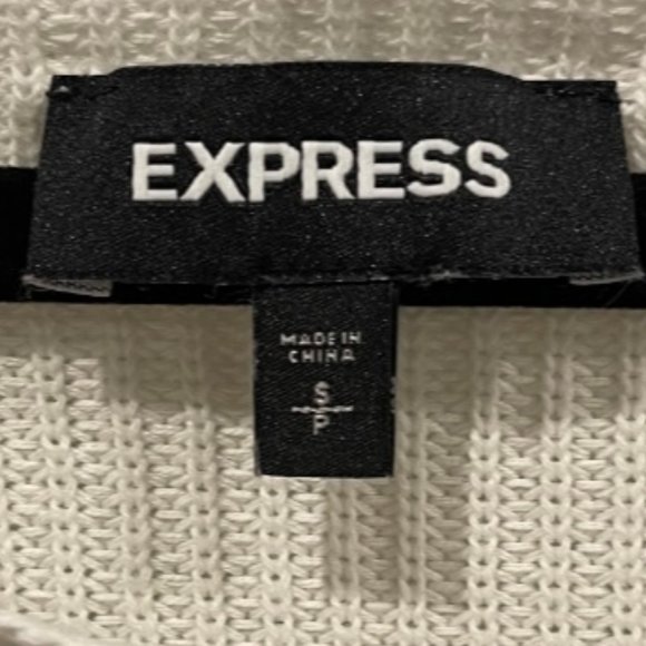 EXPRESS Ruffle Sleeve Cable Knit Sweater - Picture 3 of 5